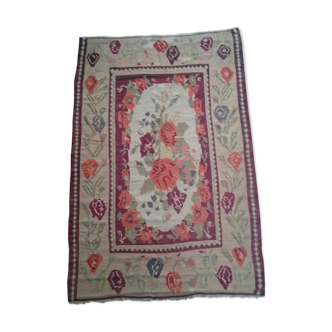 Tapis floral tissé 147x222cm