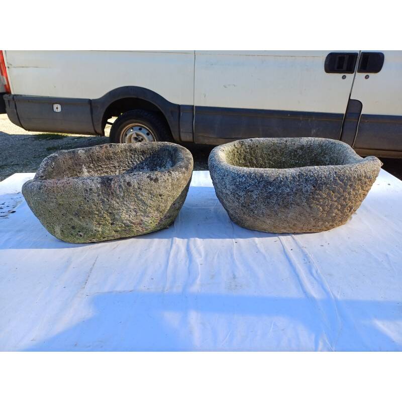 Paire de vasques en pierre de Dordogne 19ème