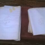 Tablecloth with its twelve vintage towels "monogrammed"