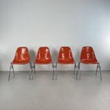 Set of 4 Eames for Herman Miller DSS side chairs in coral