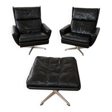 Chaises longues assorties en cuir noir vintage danois Georg Thams des années 1970.