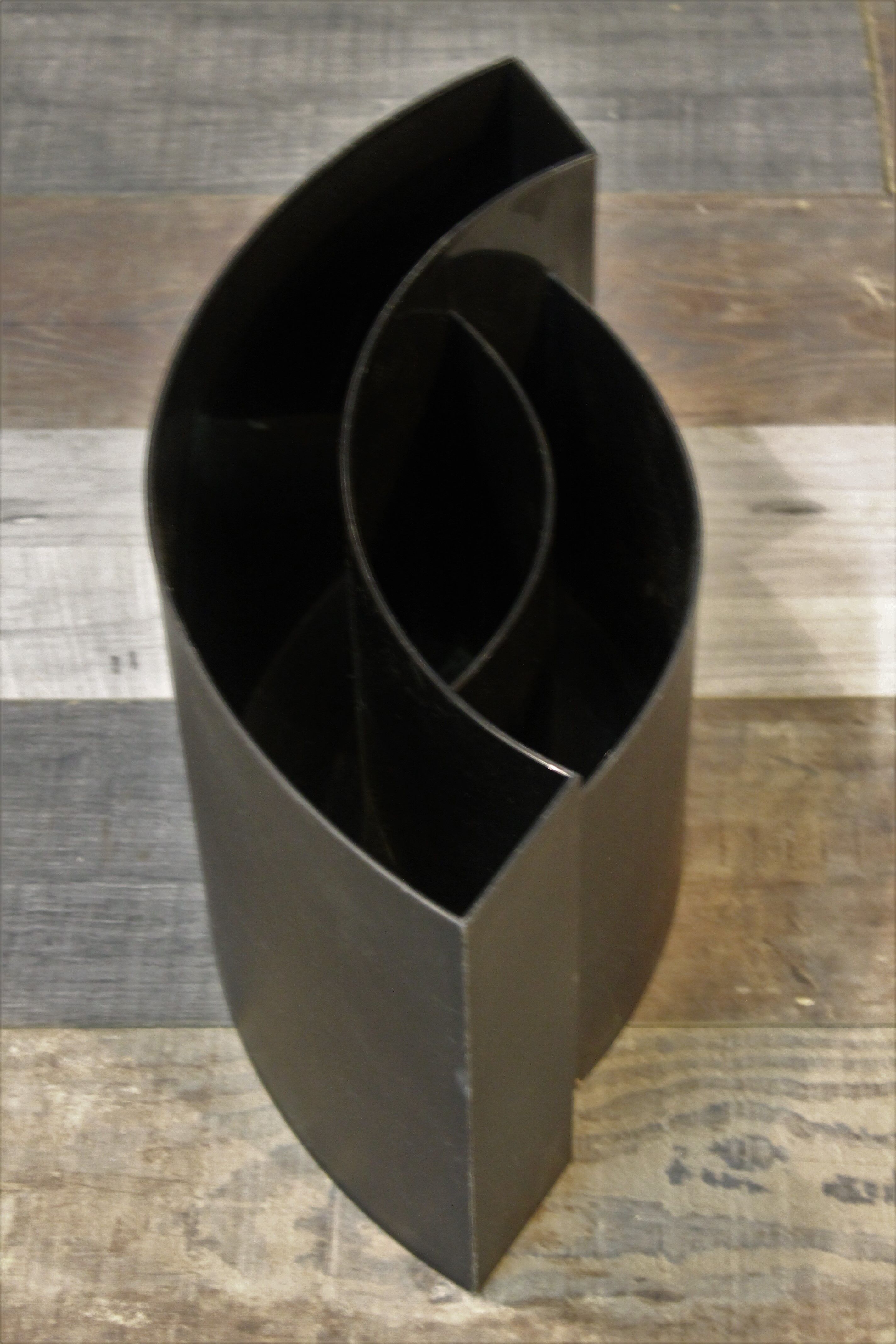 "Wave" Maier Aichen magazine rack