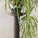 Antique pedestal table, column base, press screw, handcrafted piece.