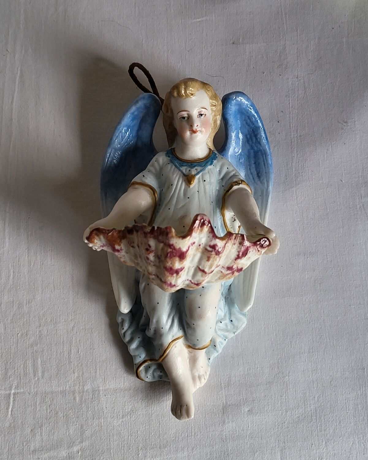 Polychrome Biscuit Font in the 19th Century