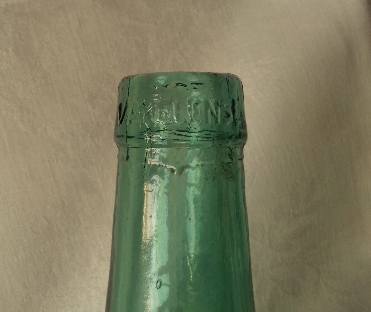 Demijohn Bonbonne green glass Vayelense Deco Indus vase collection