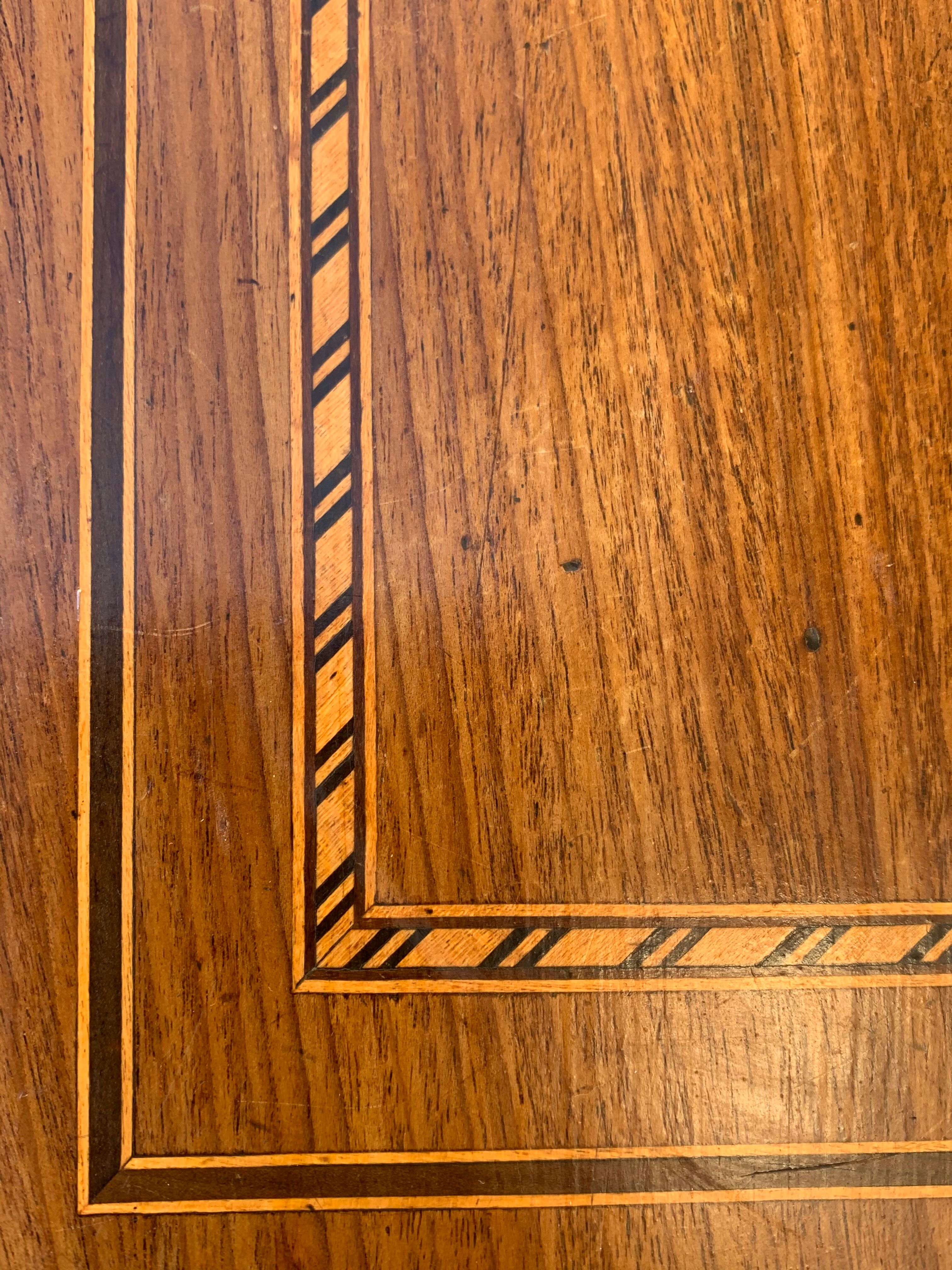 Hairdresser Louis XVI in marquetry and bronze