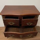 Chest of drawers with curved facade of the nineteenth century