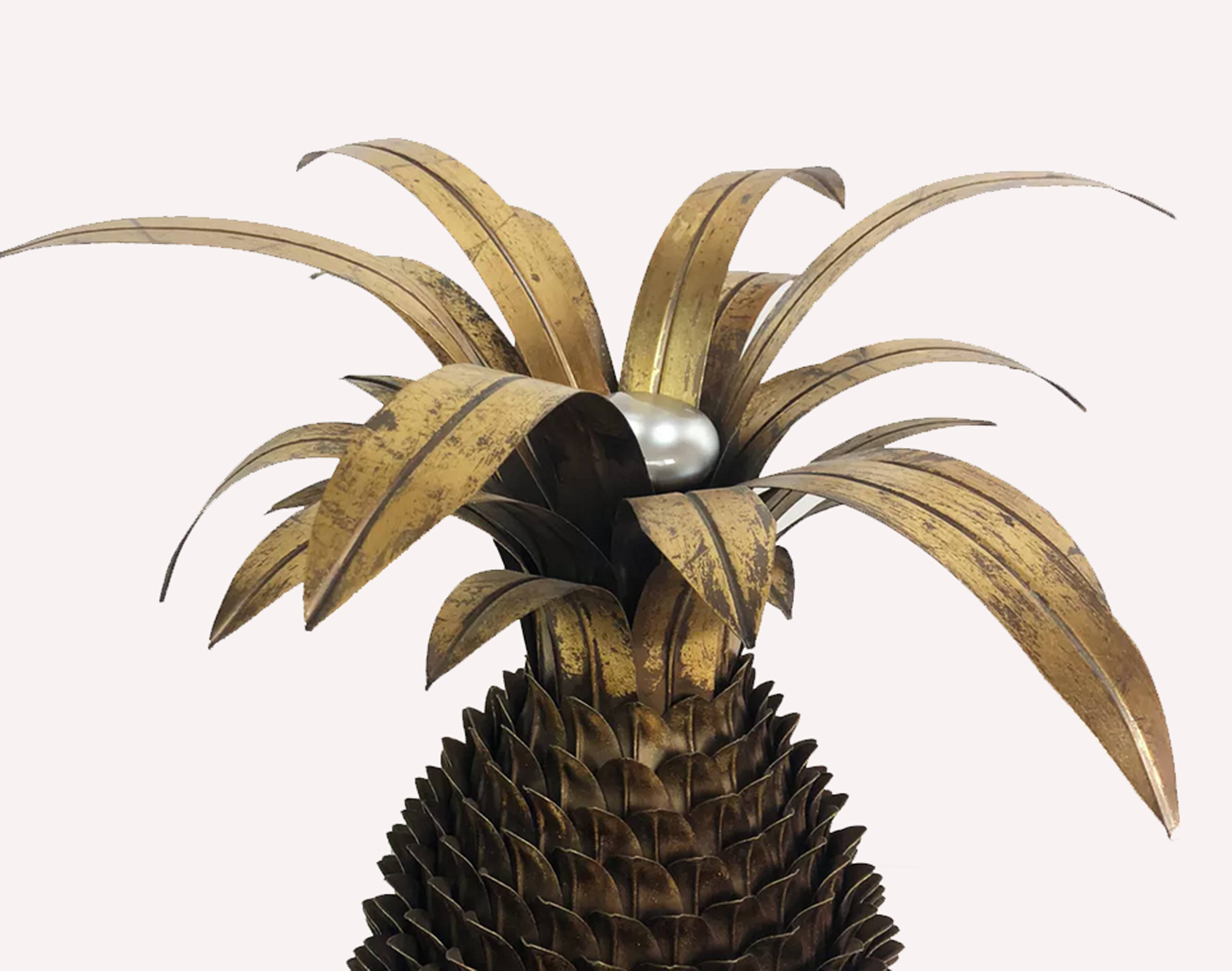 Pair of pineapple palm tree lamps