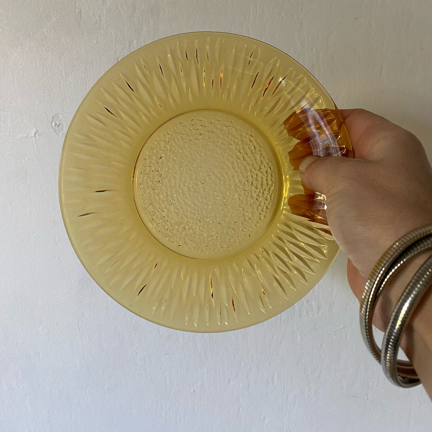 Dessert plates in amber glass 70s
