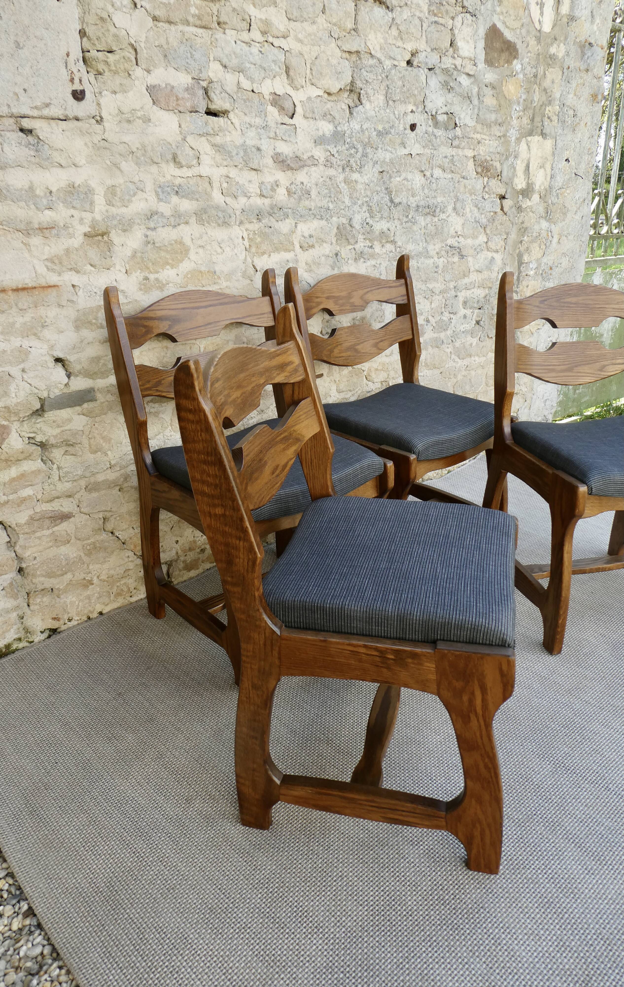 4 chairs in solid wood from Guillerme and Chambron