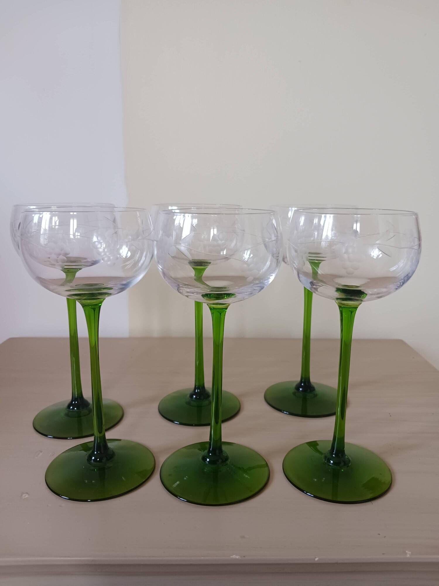 White wine glasses in crystal.