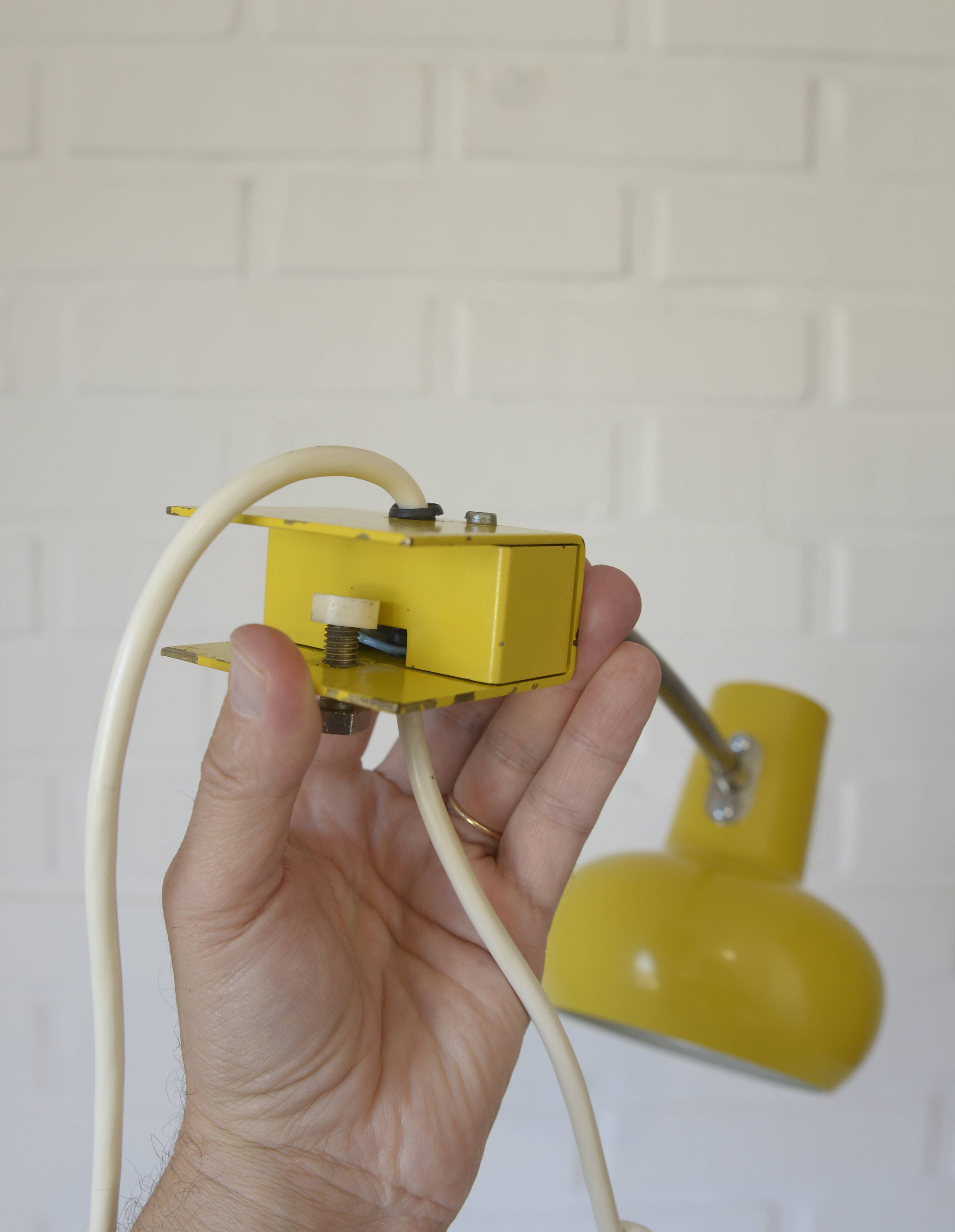 Space Age style lamp / Vintage yellow bookshelf light / Mid-century modern