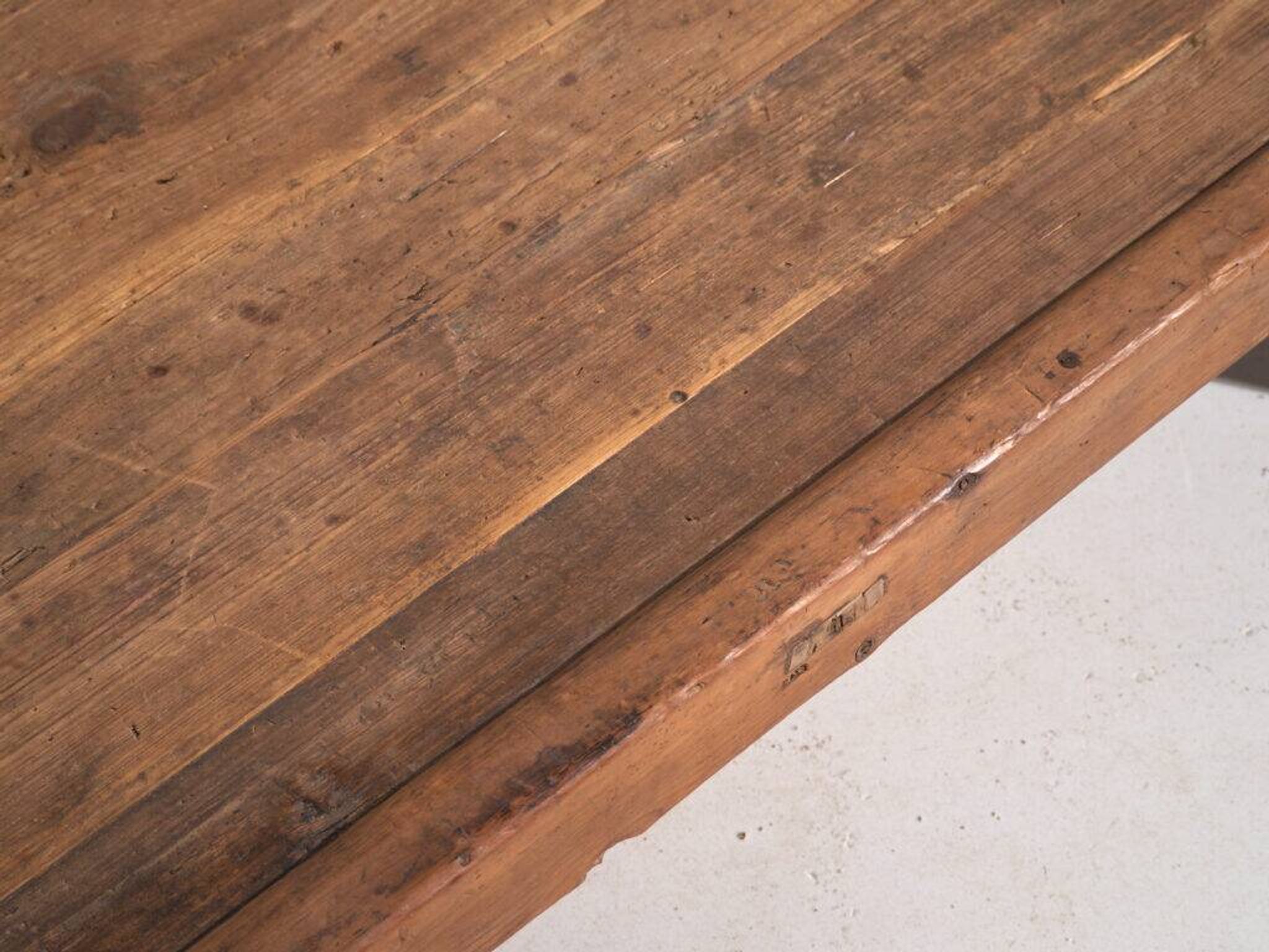 Kang table, antique pine wood – China, circa 1930