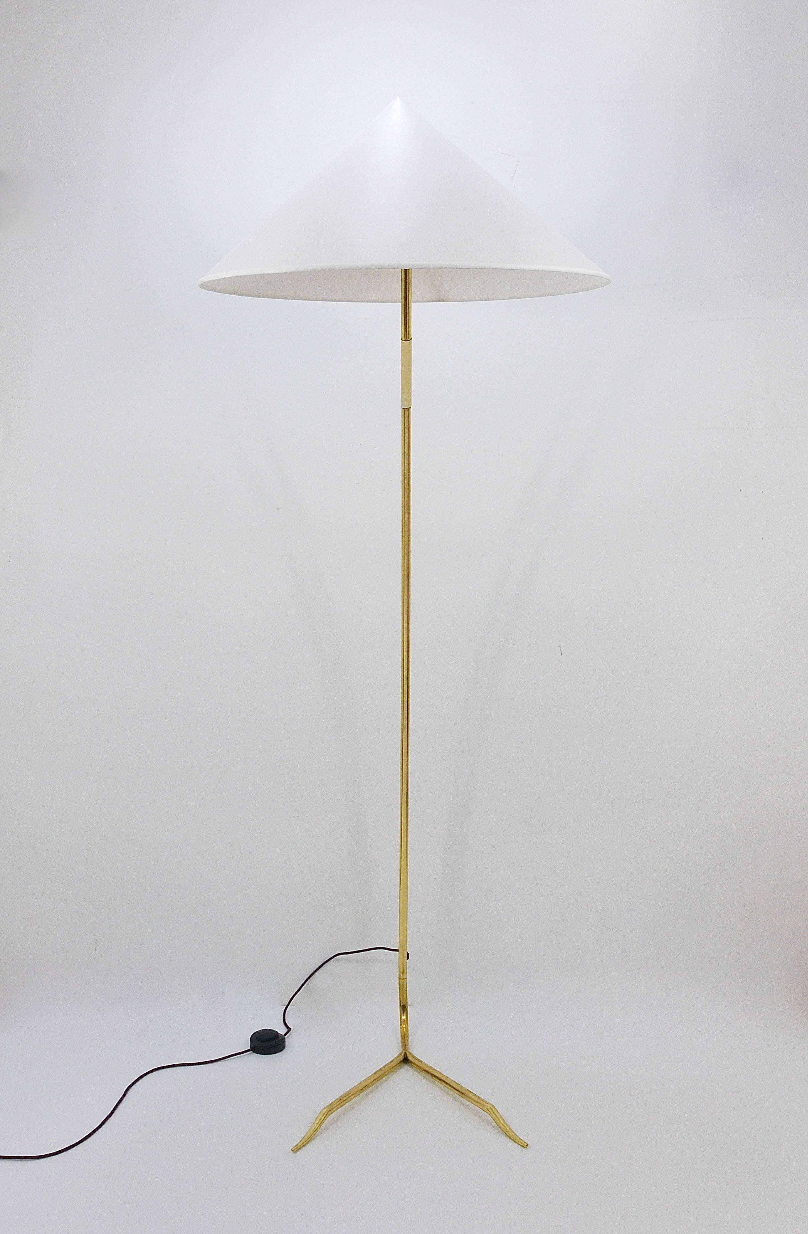 Brass floor lamp Sumatra Mid-Century Rupert Nikoll, Vienna, Austria, 1950s