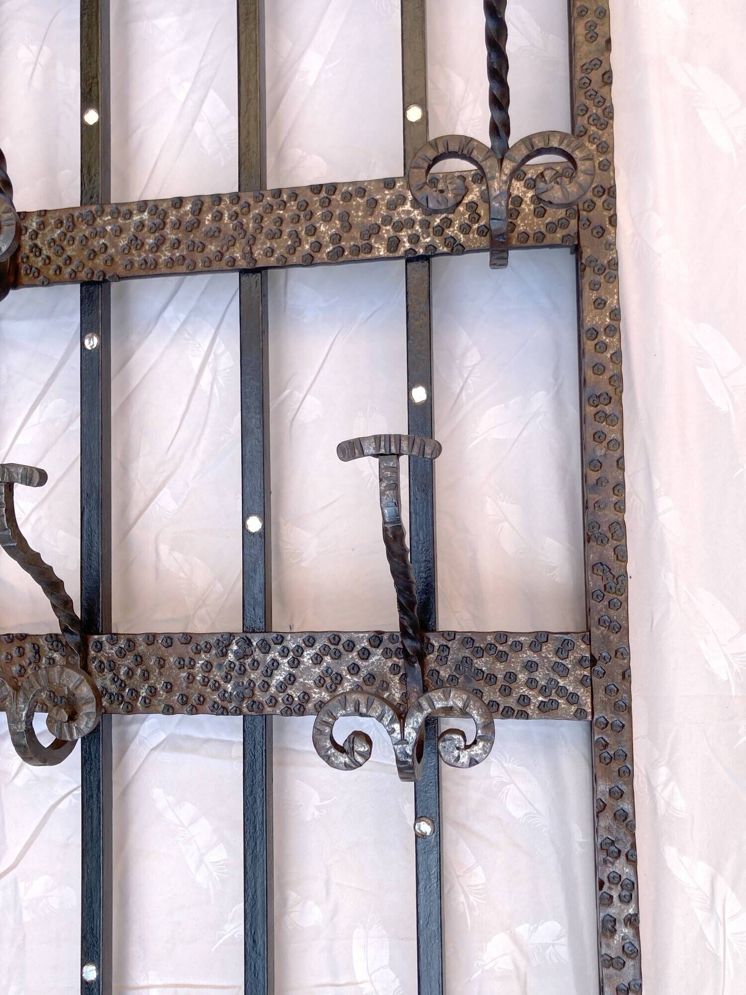 Colonial-inspired Art Nouveau wardrobe – Bevelled mirror 1939