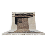 Handmade Berber rug, traditional craftsmanship, size 150 x 250 cm