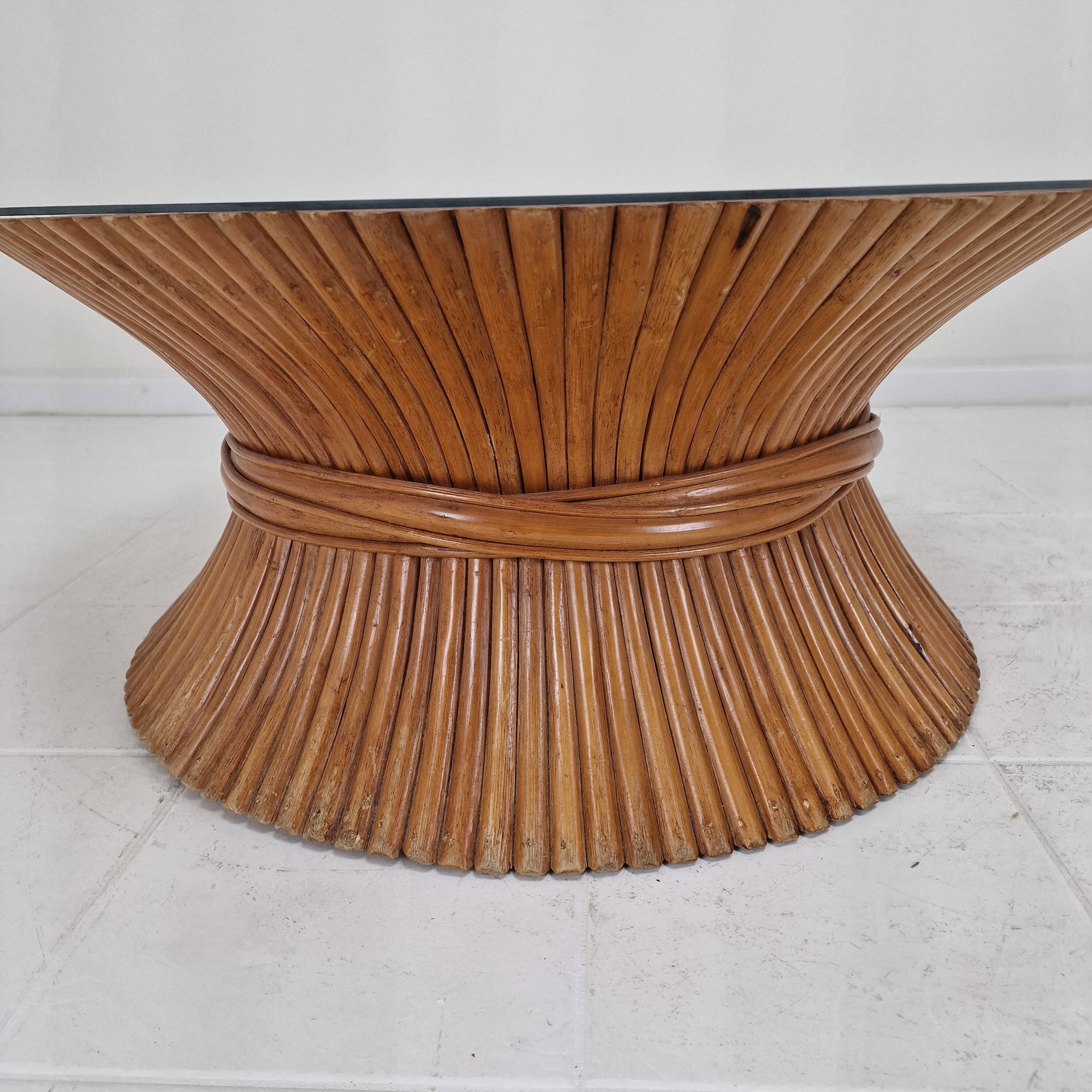 Table basse en bambou en forme de gerbe de blé par McGuire, États-Unis, vers 1970