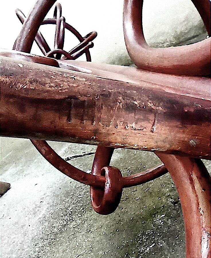 Thonet parrot coat rack, 8 branches, beech, early 20th century