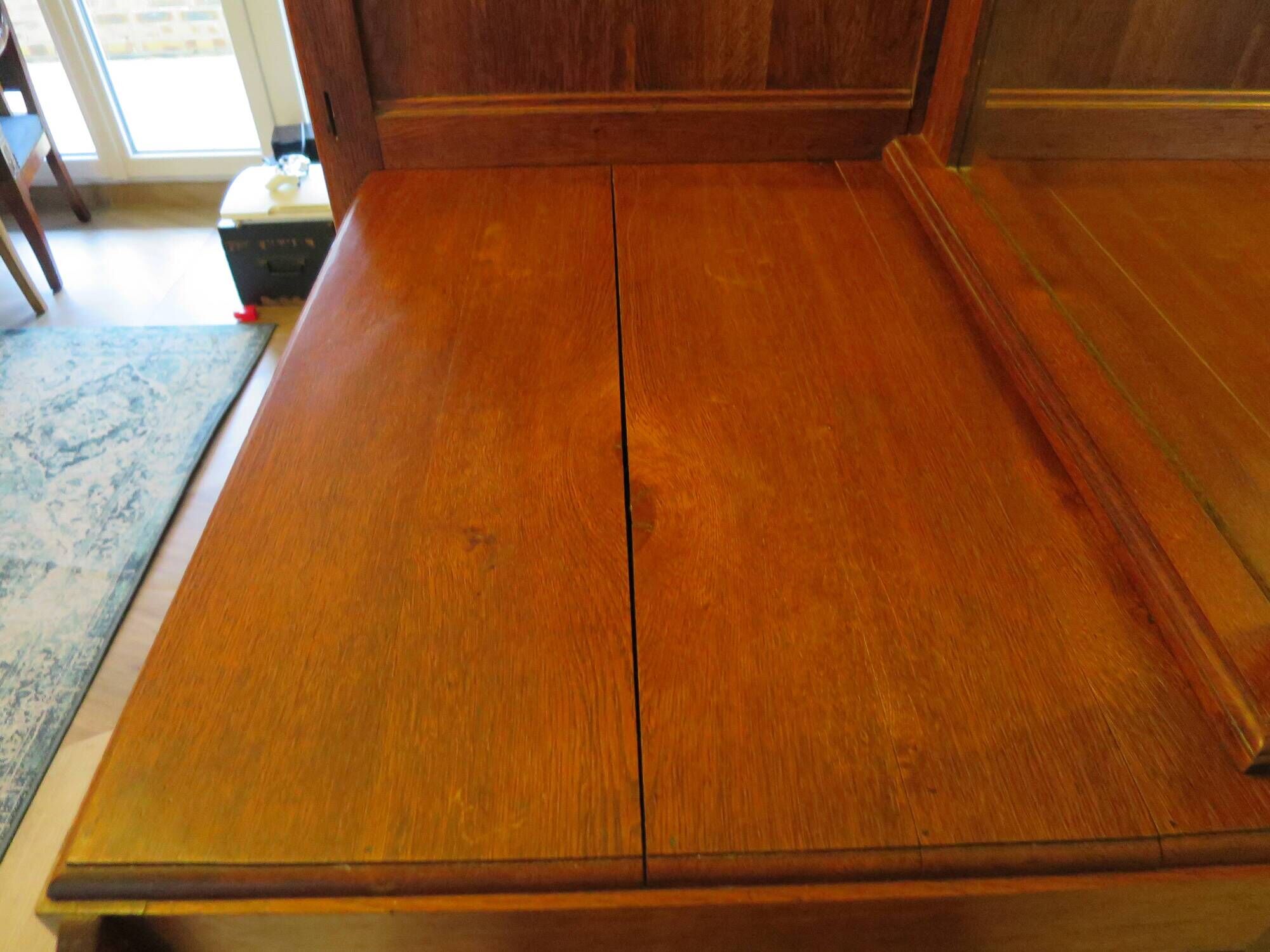 English asymmetrical chest of drawers - Art Deco - Mirror - 2 doors - 5 drawers - Mesh blond oak