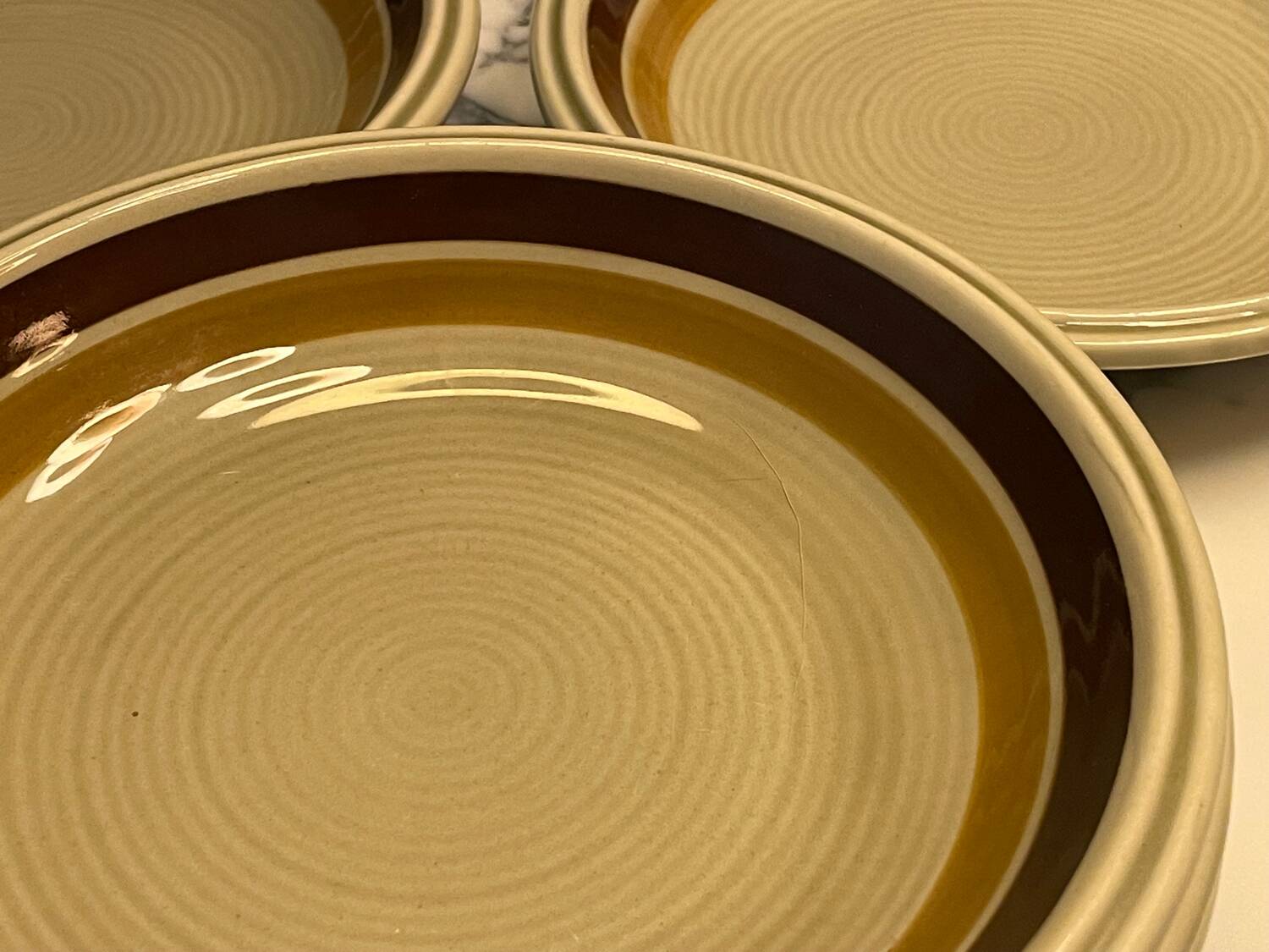 Lot of 12 Keramos plates 1970