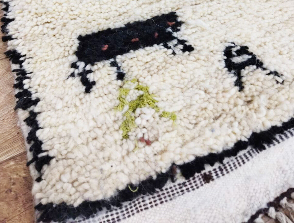 Handmade moroccan berber carpet 185 x 100 cm