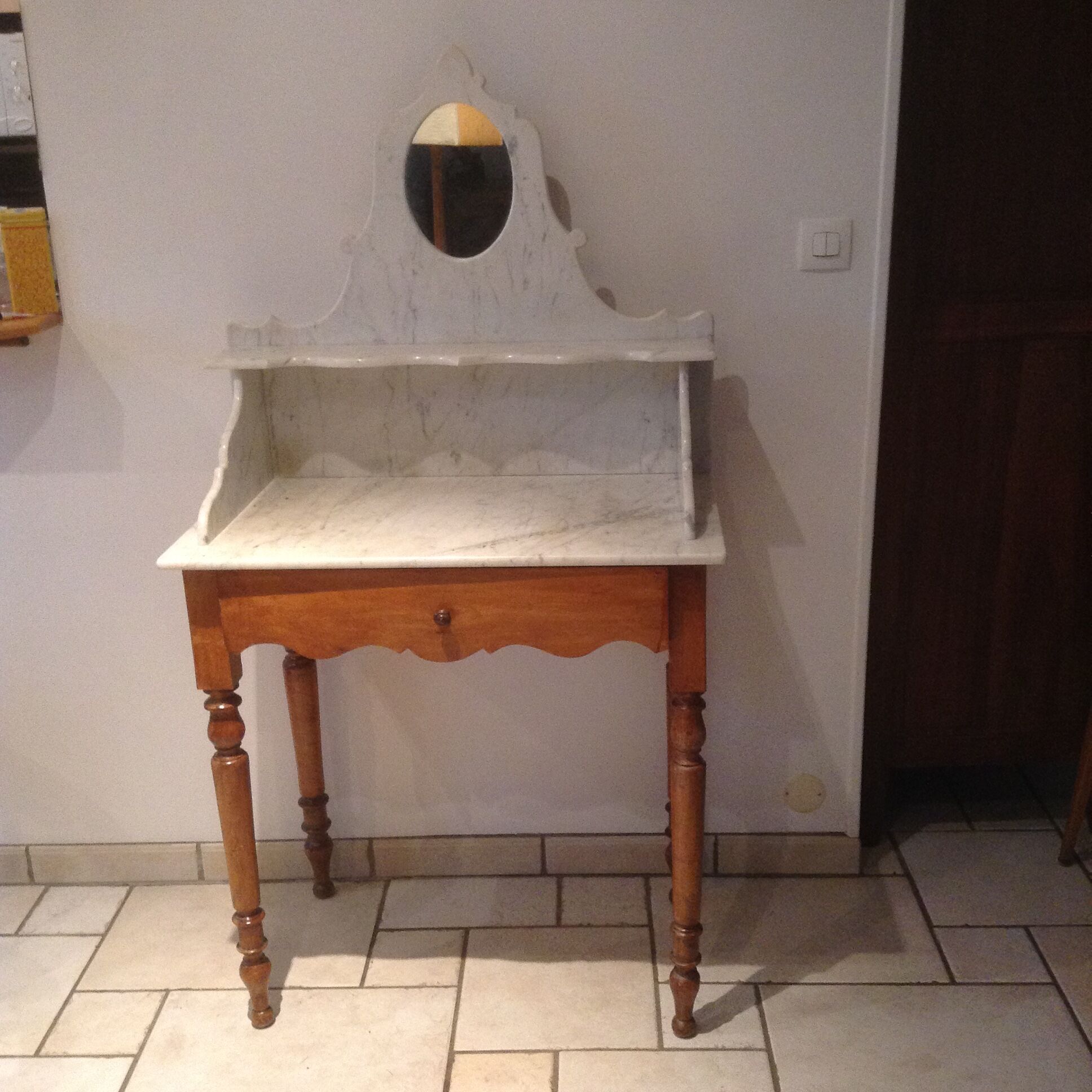 Coiffeuse Louis Philippe et son marbre avec miroir