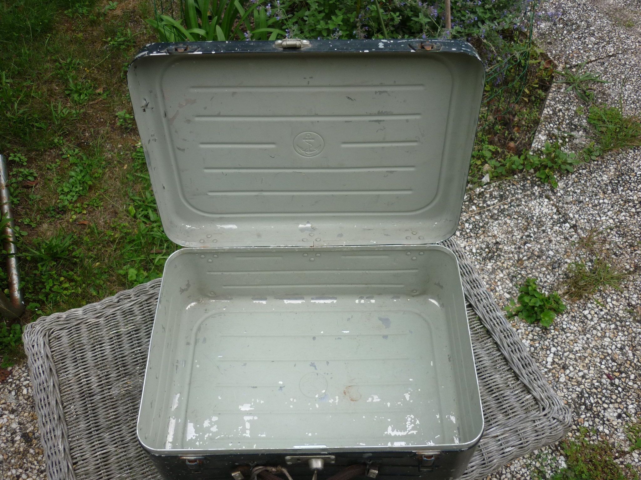 Iron trunk case marine anchor