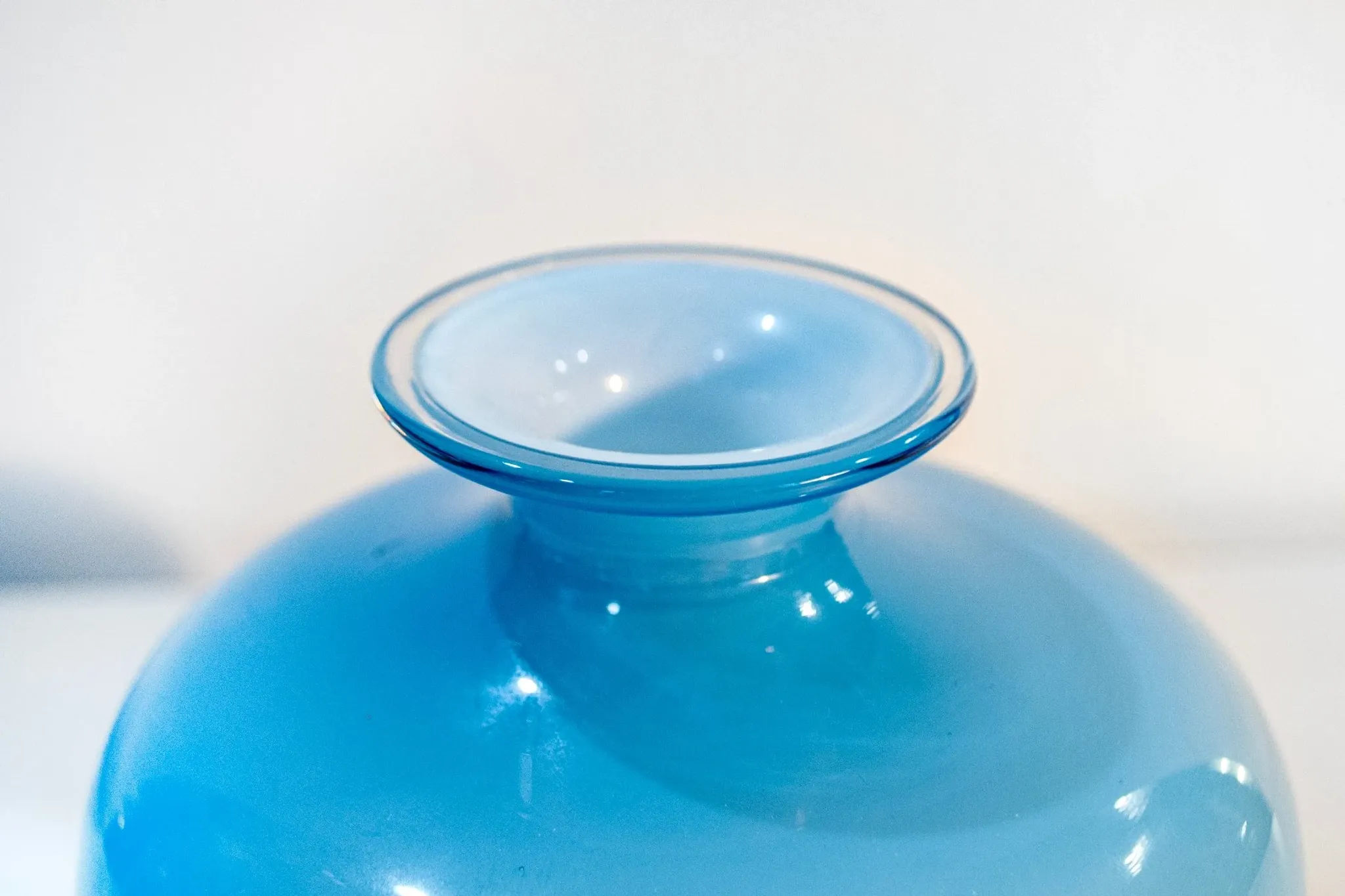 Murano glass vase by Venini, 1983