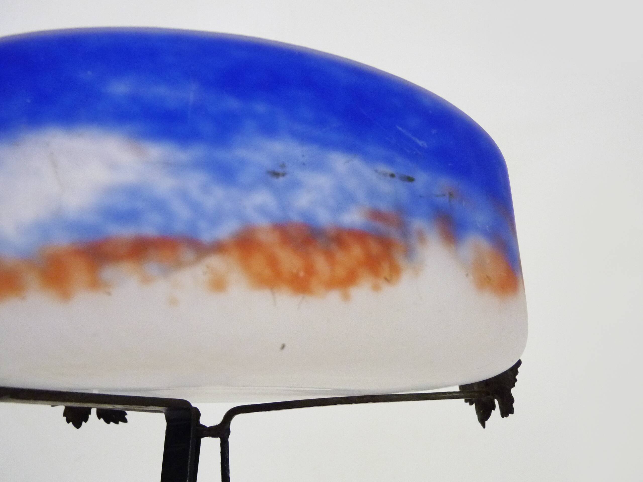 Degué Art Nouveau centerpiece in glass paste and wrought iron. 1920s