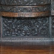 Buffet antique sculpté main style temple birman vers 1860