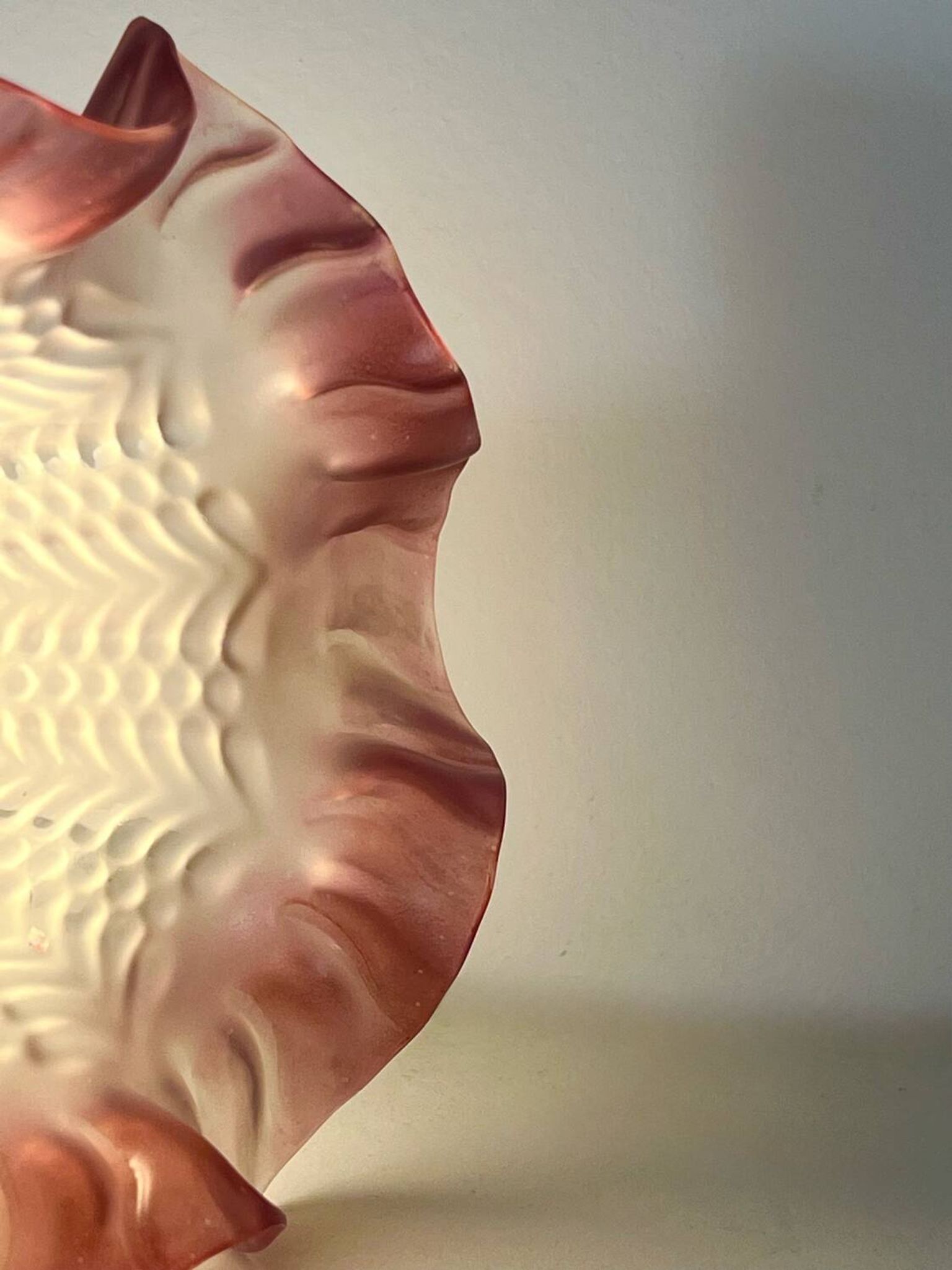 Pair of porcelain wall lights with pink glass tulips, Art Deco.
