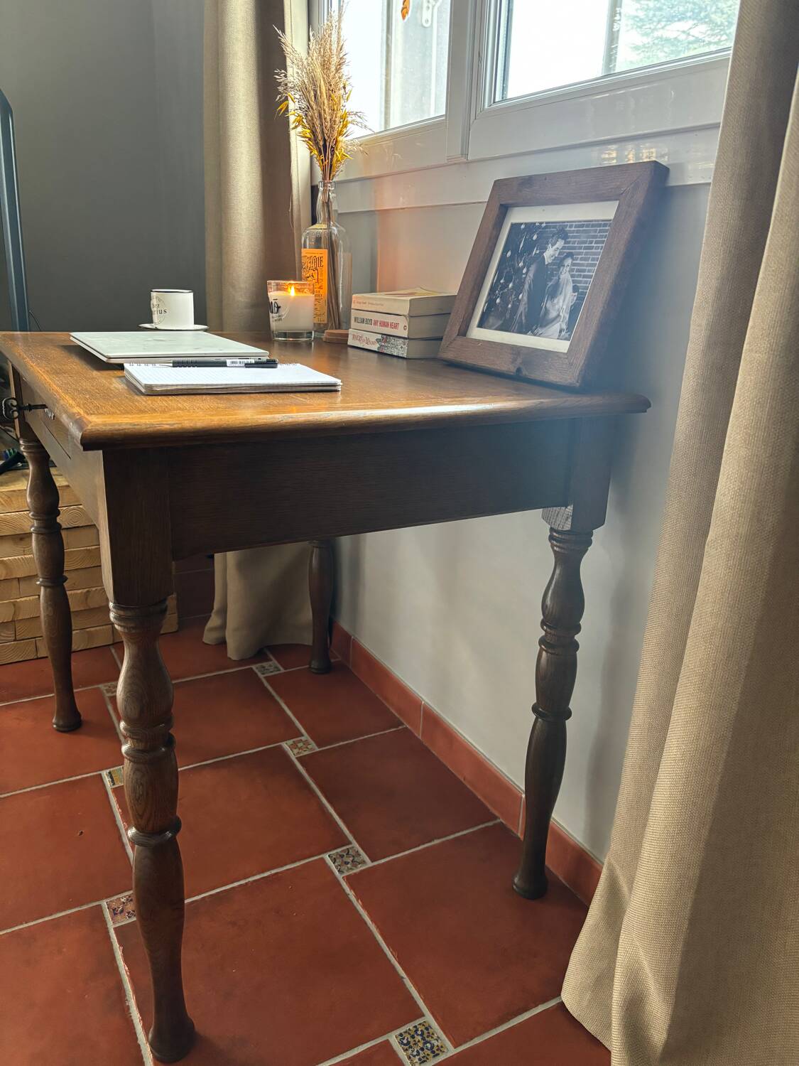 Table console / petit bureau élégant