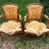 Paire de fauteuils cabriolet style Louis XV
