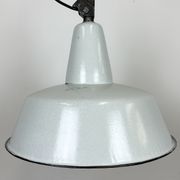Suspension industrielle en émail gris d’usine de Zaos, années 1960