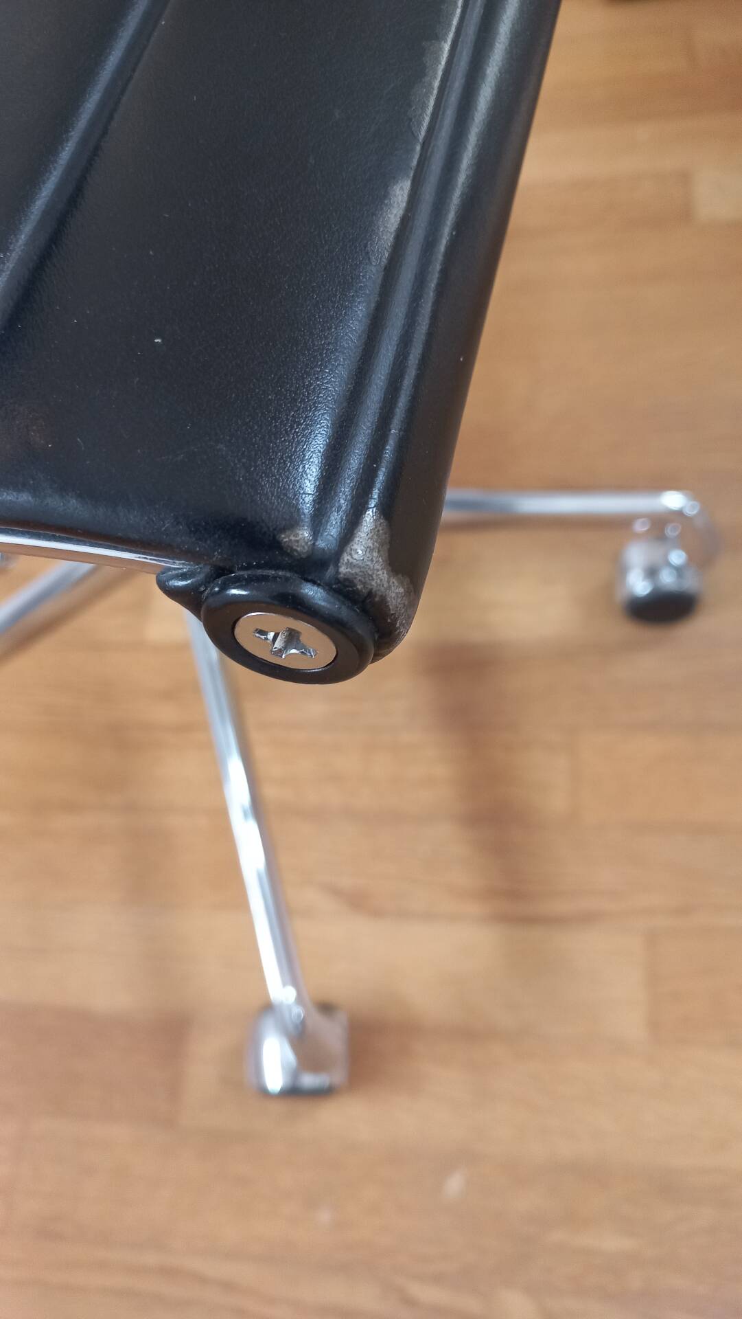 Charles Eames office chair