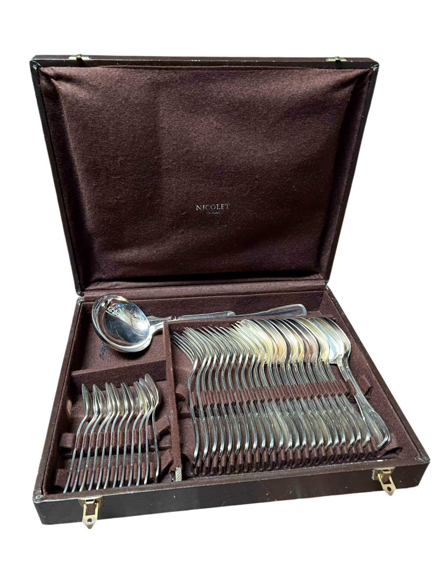 Silver metal cutlery set