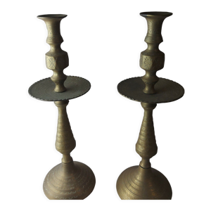 Paire d'anciens bougeoirs