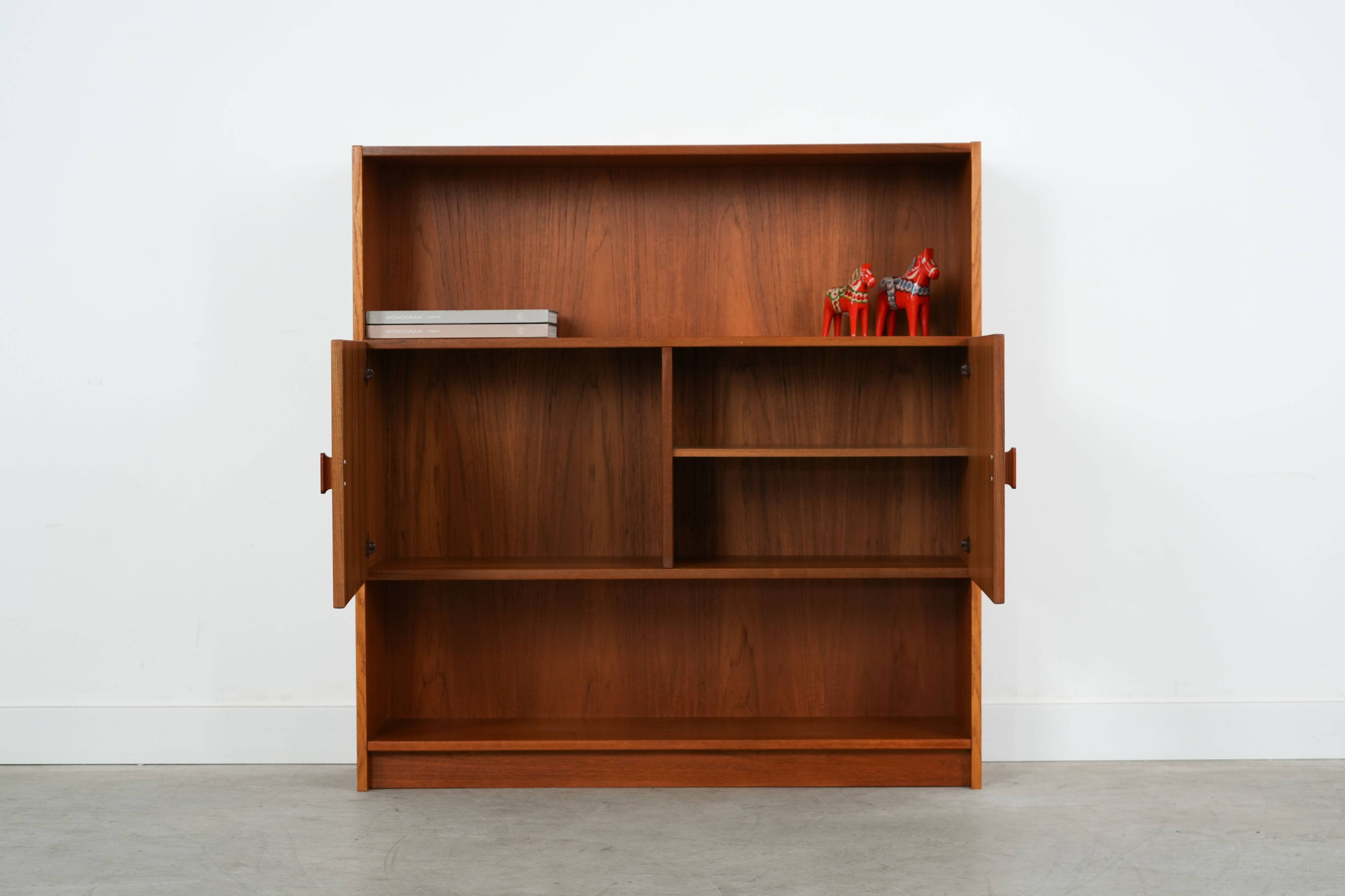 Teak bookcase, Danish design, 1970s, production: Denmark