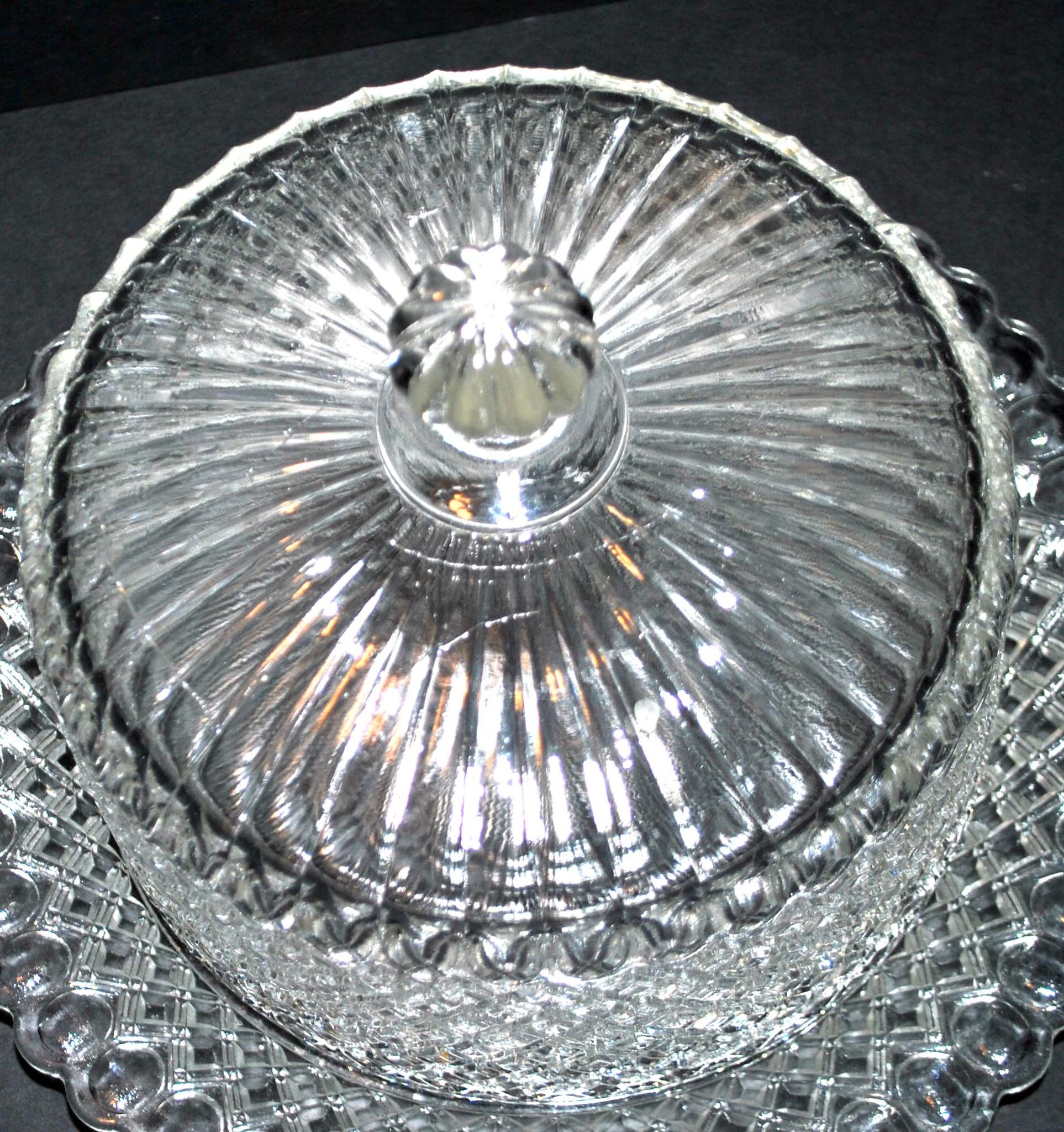 Vintage cheese bell in pressed glass molded DIAMOND 16cm