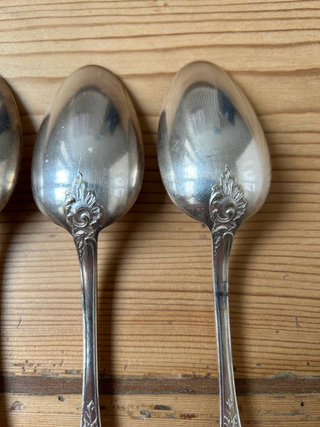 Set of 8 antique silver-plated cutlery pieces