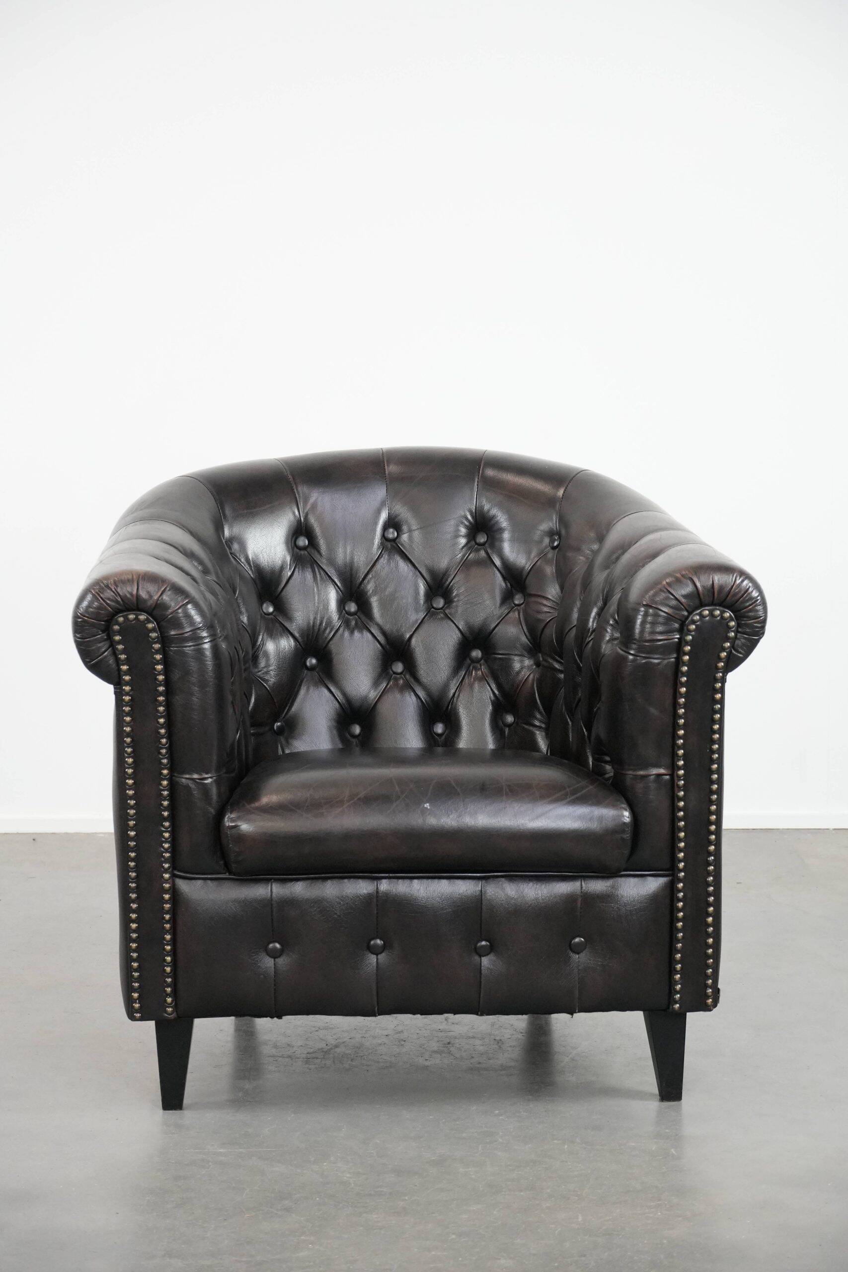Dark luxury cowhide Chesterfield club armchair in English style