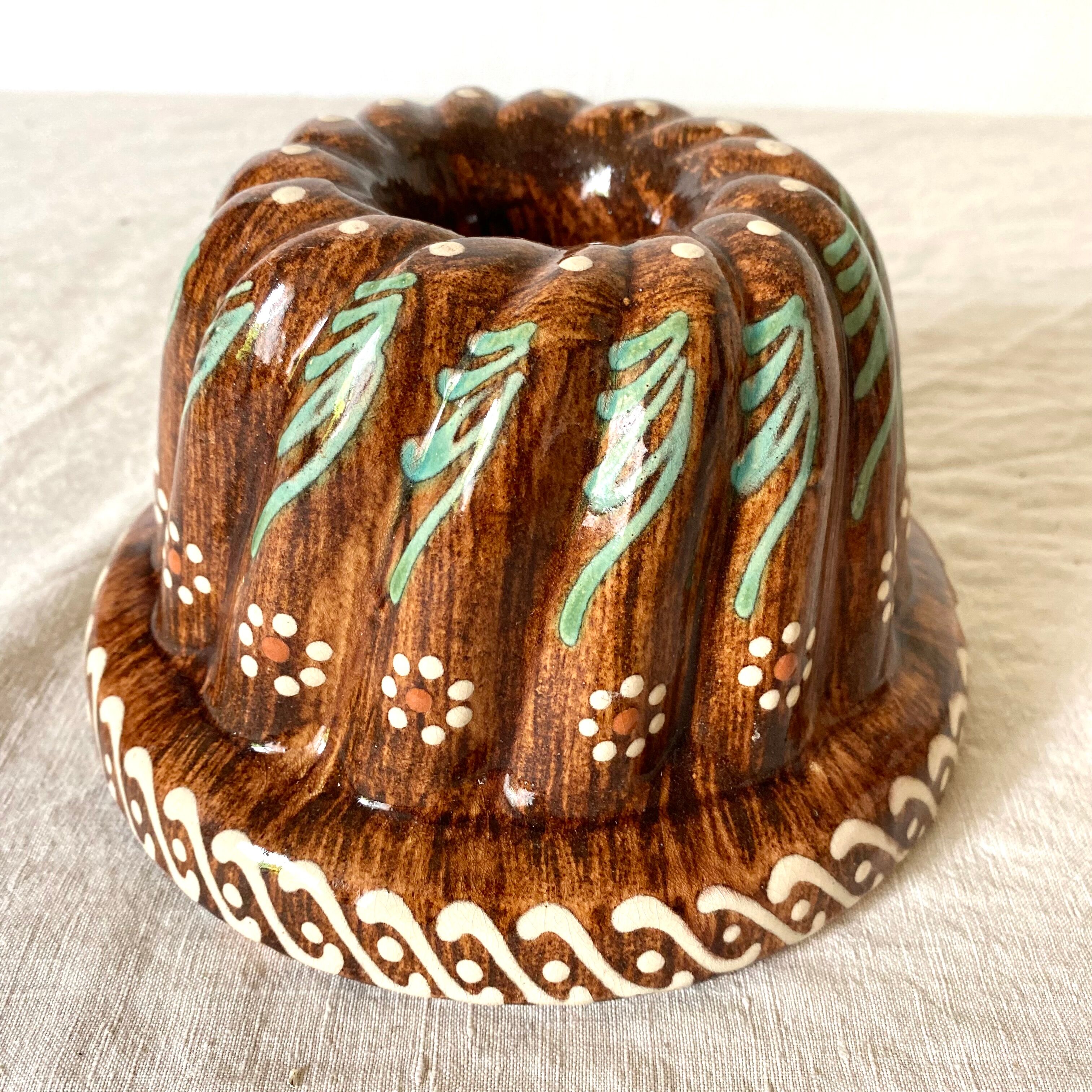 Glazed terracotta kouglof mould