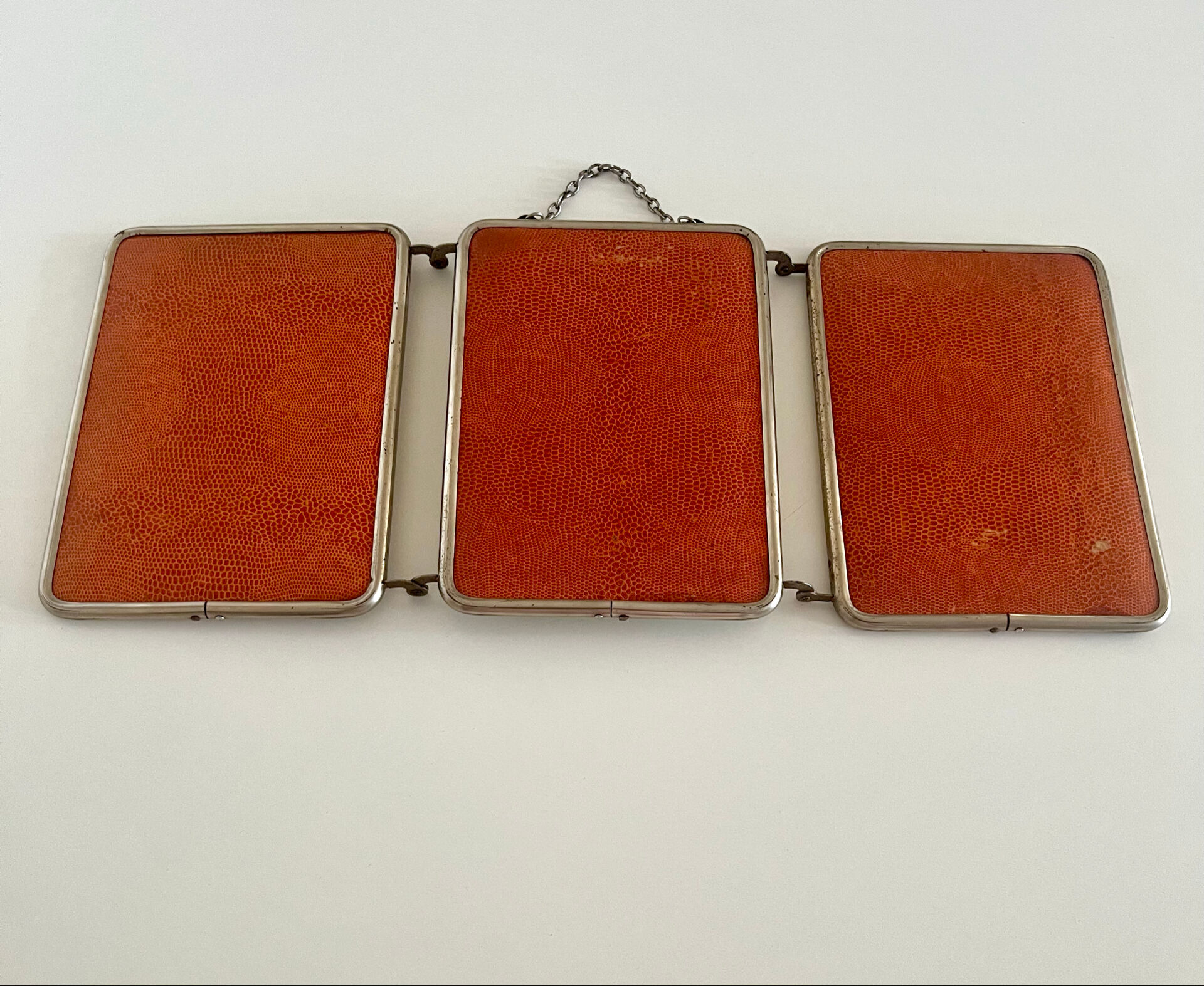 Antique Art Deco triptych barber mirror from the 1920s/30s – leather covering o