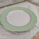 Plat rond marli vert d'eau et frise dorée Cafés Lemaire