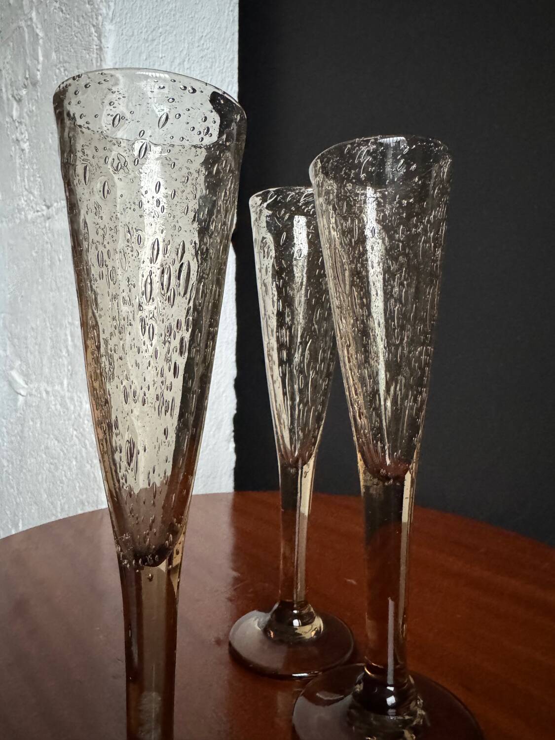 Champagne flutes bubble glass Biot