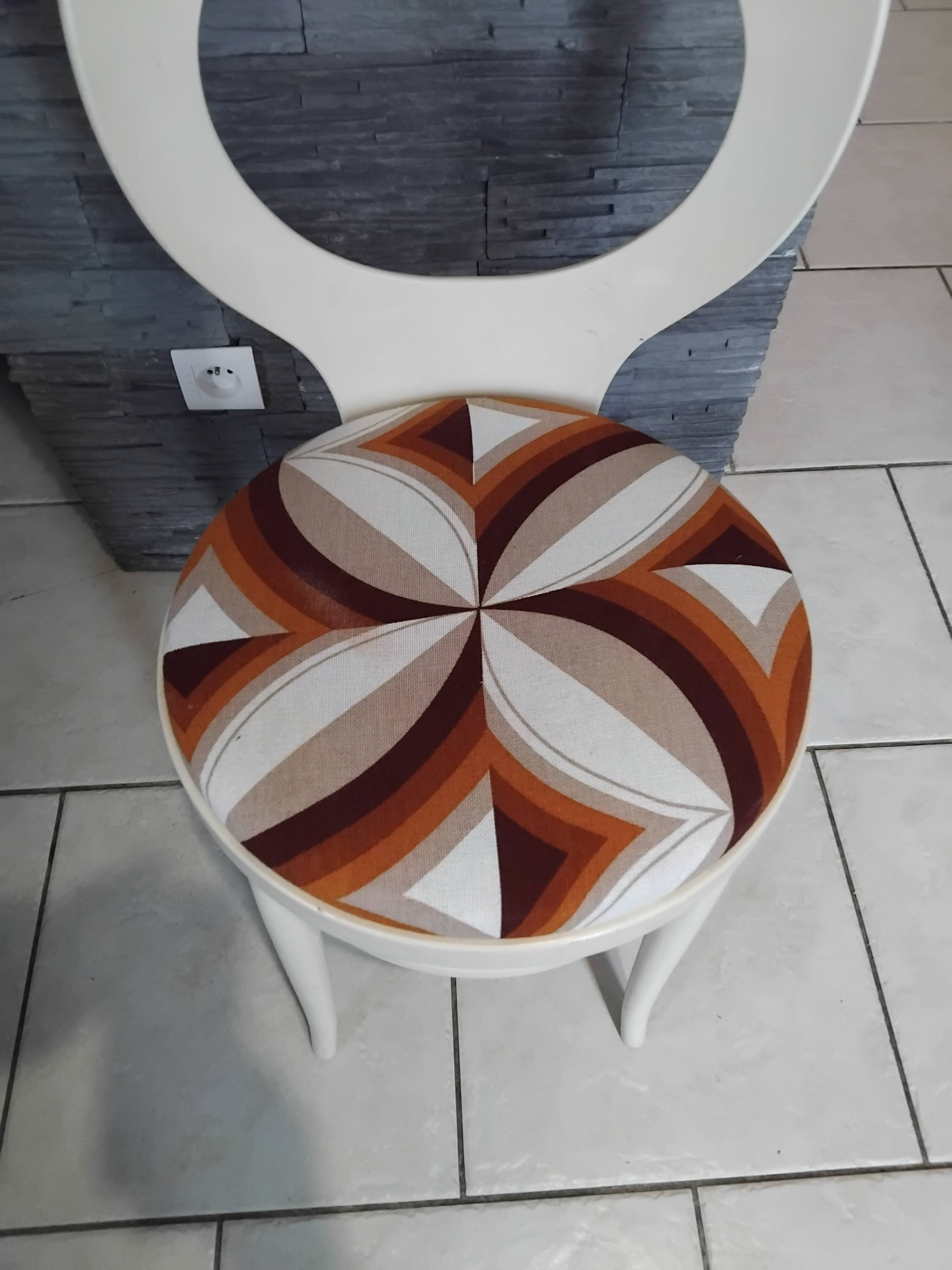 Chaise baumann model mouette année 70 vintage