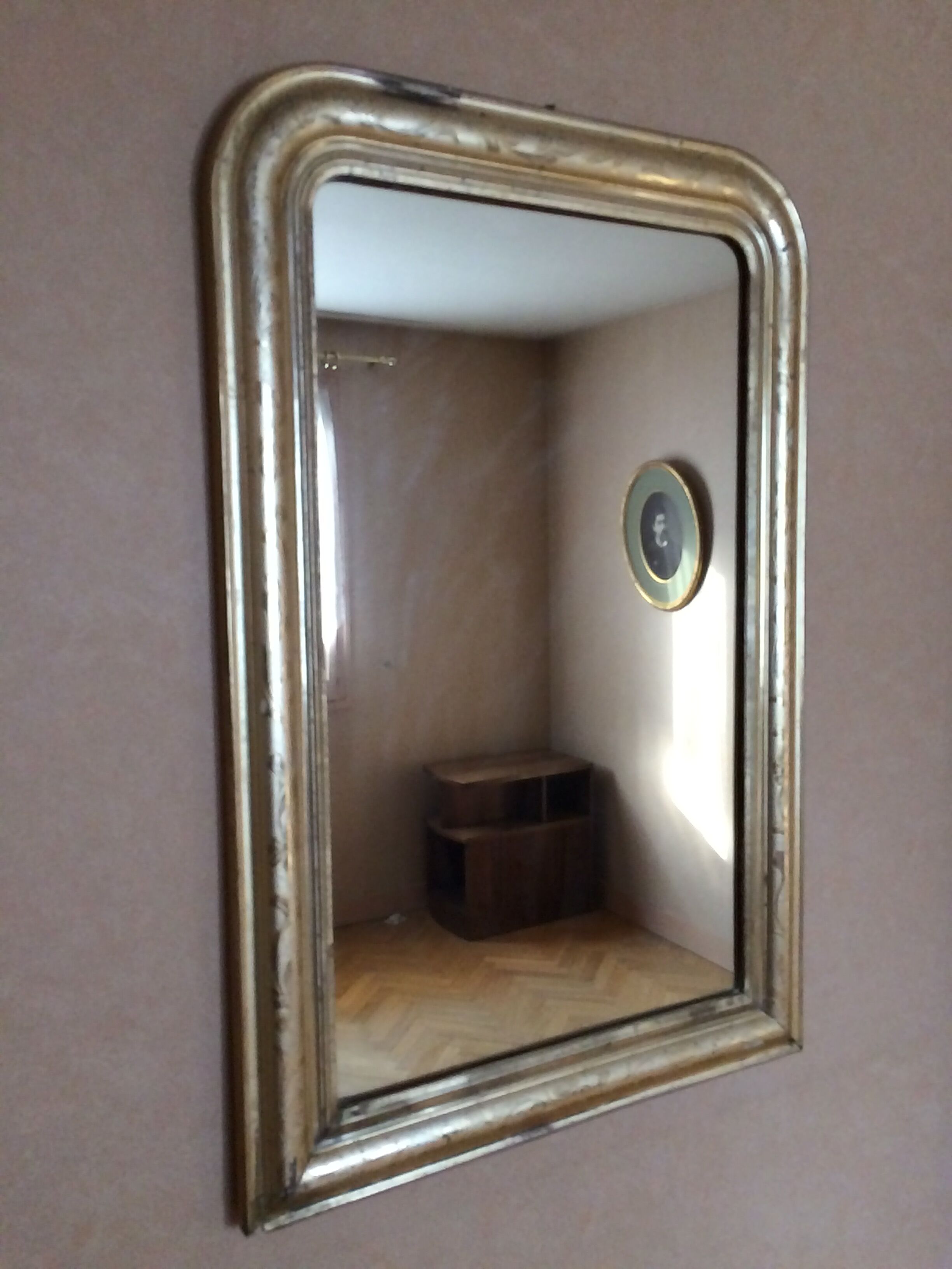 Golden mirror rounded edge 108x71cm