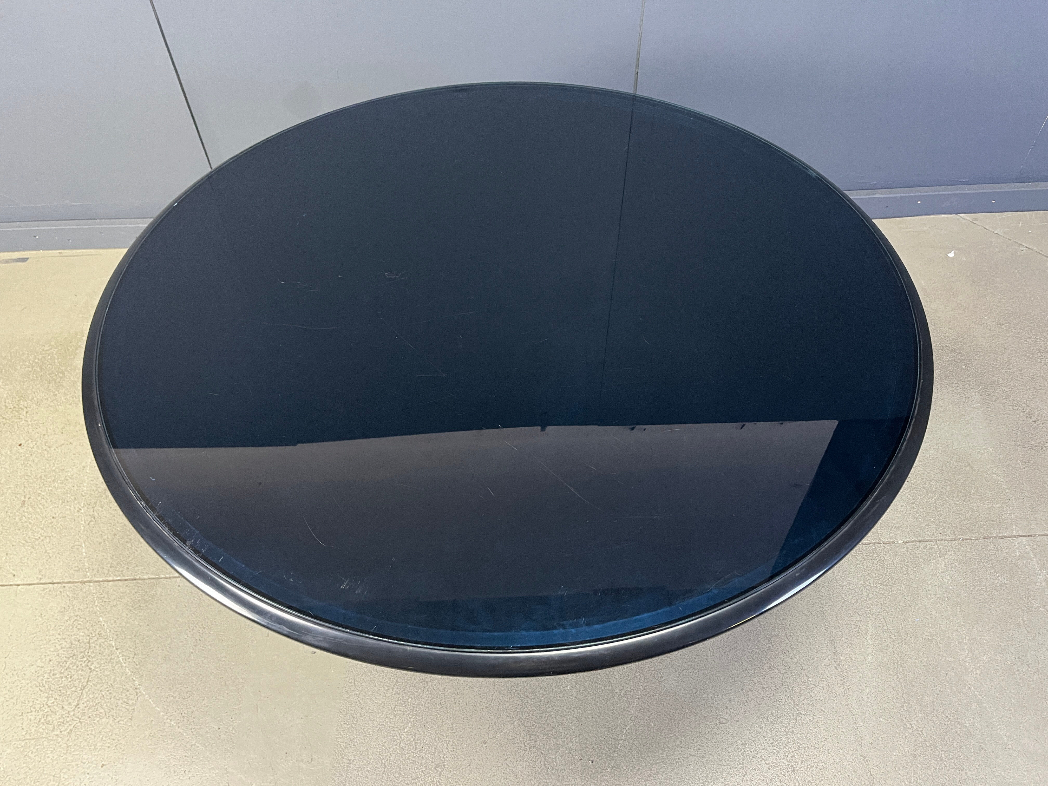 Post modern dining table by Roche Bobois, 1980s