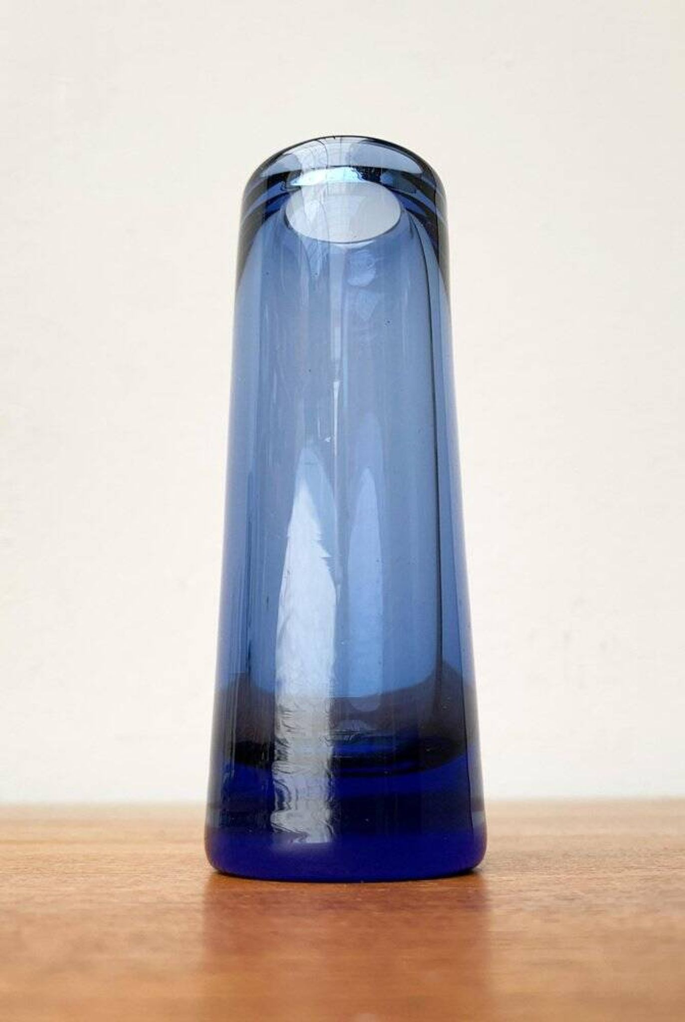 Glass vase from the Danish Labrador series by Per Lütken for Holmegaard, 1950s.