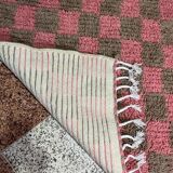 Traditional handmade pure wool rug, size 200 x 300 cm